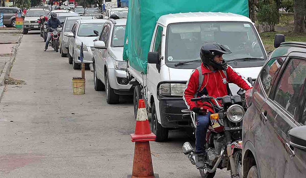 “¡Que digan la verdad!”, transporte exige al Gobierno una reunión en 48 horas por la escasez de combustible y amenaza con protestas Que Digan La Verdad Transporte Exige Al Gobierno Una Reunion En 48 Horas Por La Escasez De Combustible Y Amenaza Con Protestas 07 07 2026